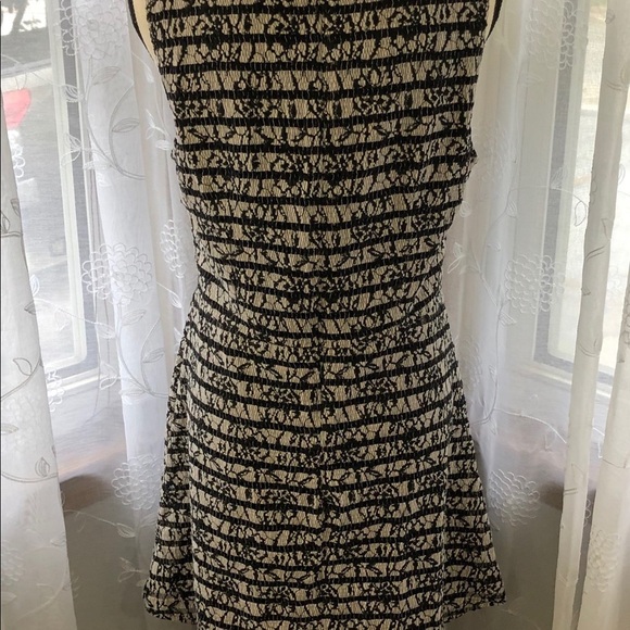 🎄Suzy Shier black  and white dress, knee length SZ L - Picture 7 of 9